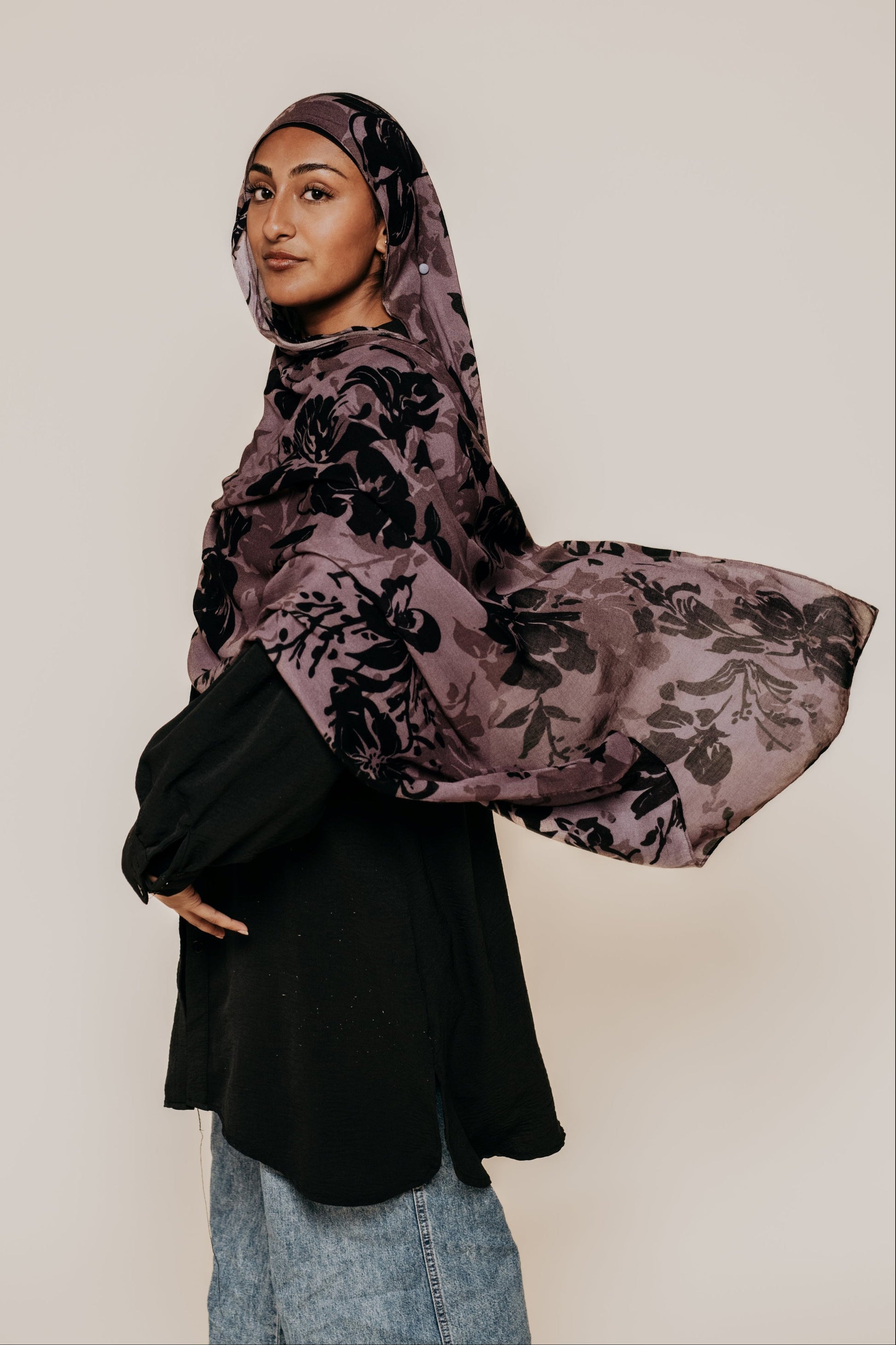 Moody Floral - Threads by Farah